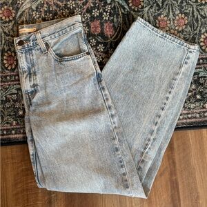 Levi’s Baggy Dad Jean